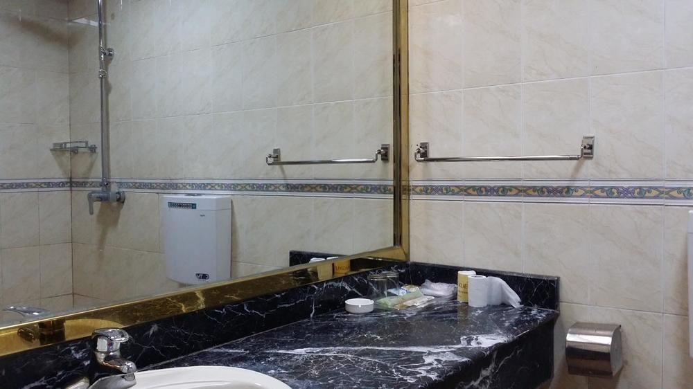 Kunming Liheng Hotel ภายนอก รูปภาพ